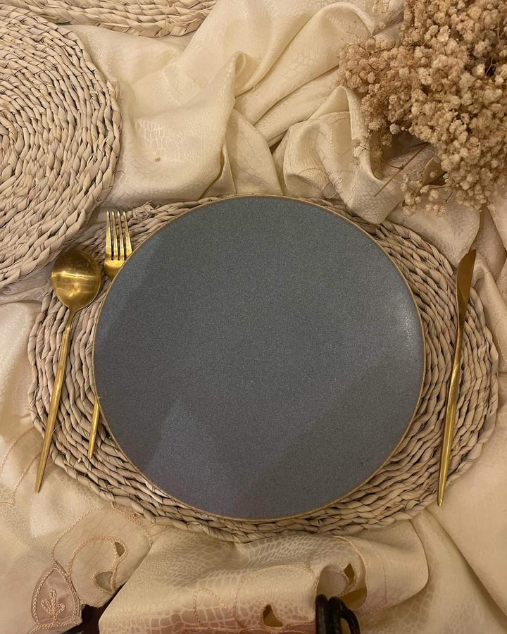 Oval placemat