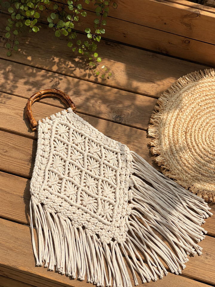 Macrame tassels bag with wooden handle