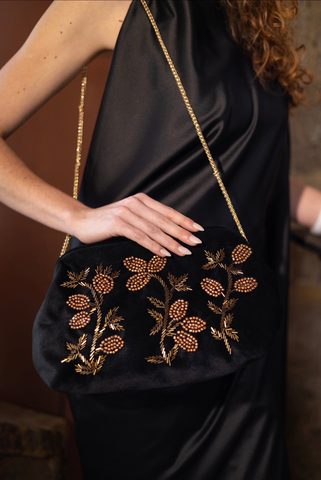 Black Flora Clutch