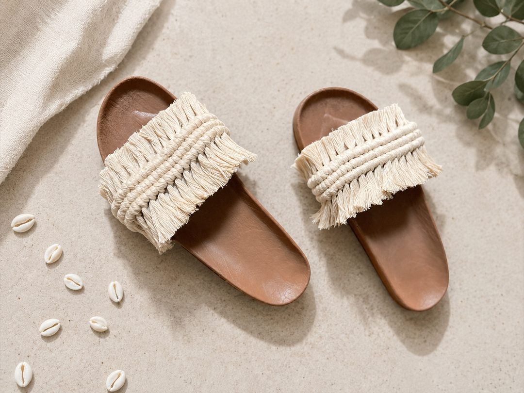 Macrame slippers in beige