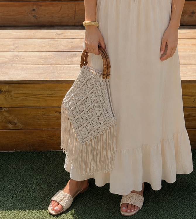 Macrame tassels bag with wooden handle