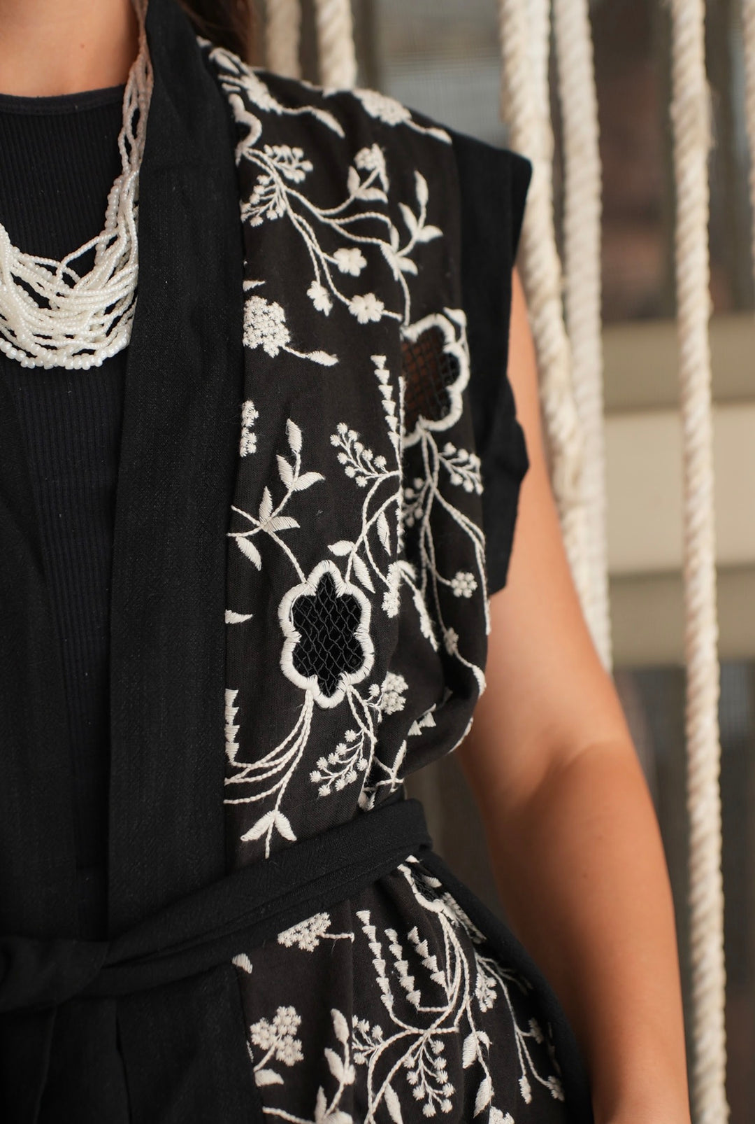 Black petals set