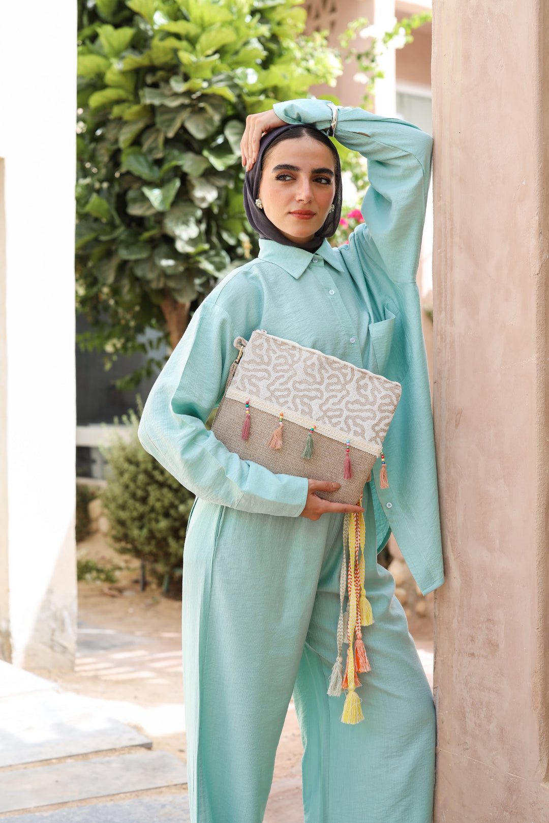 Zarqasha clutch