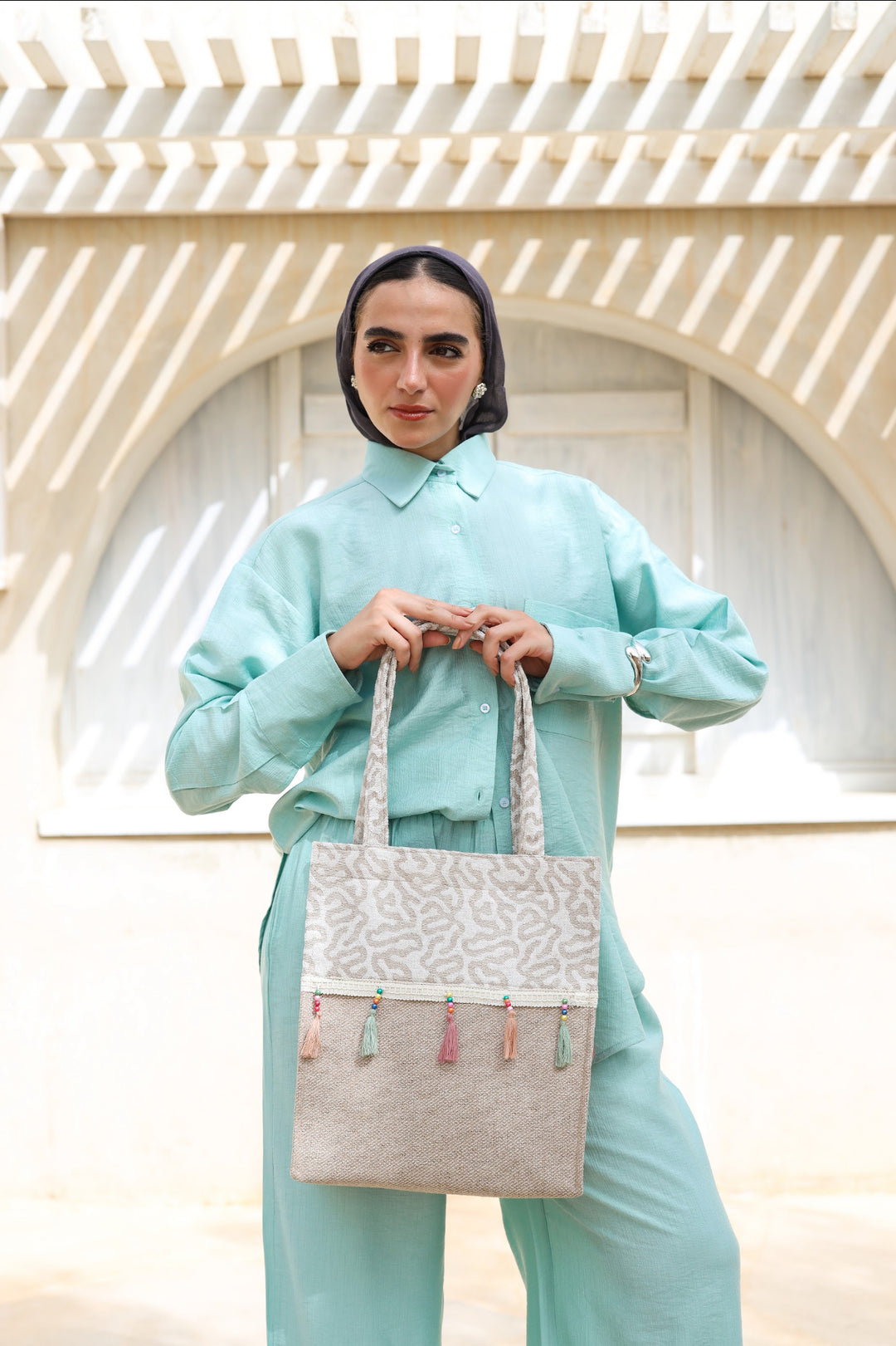 Breezy tote