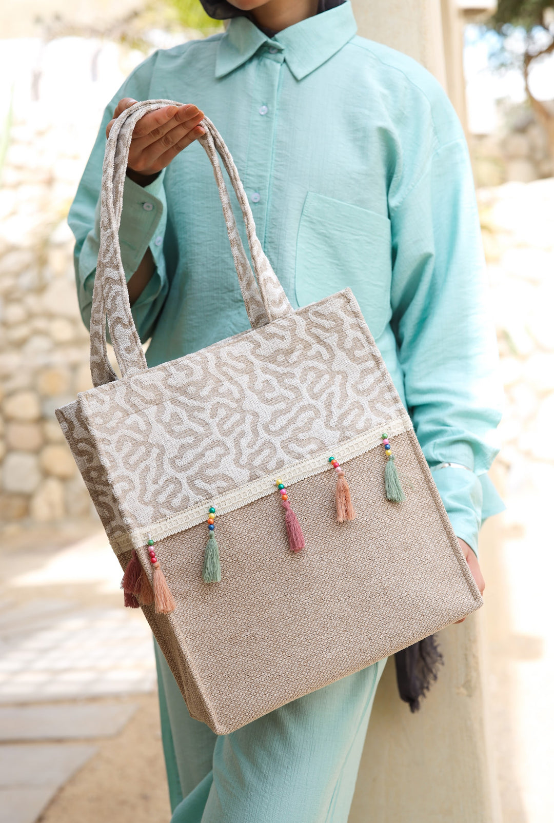 Breezy tote