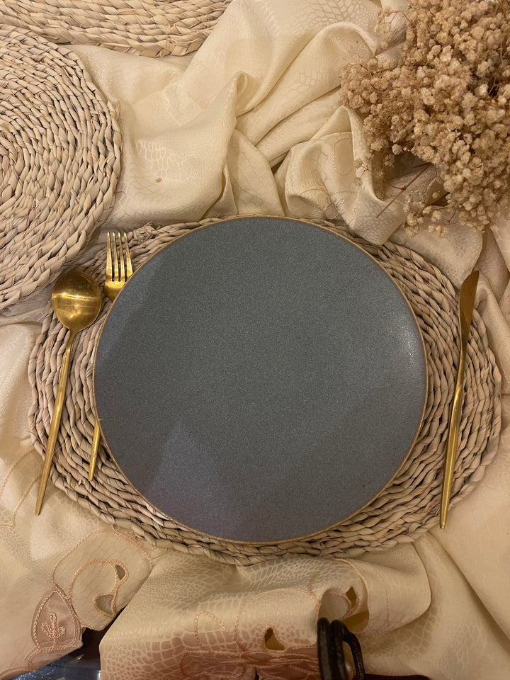 Oval placemat