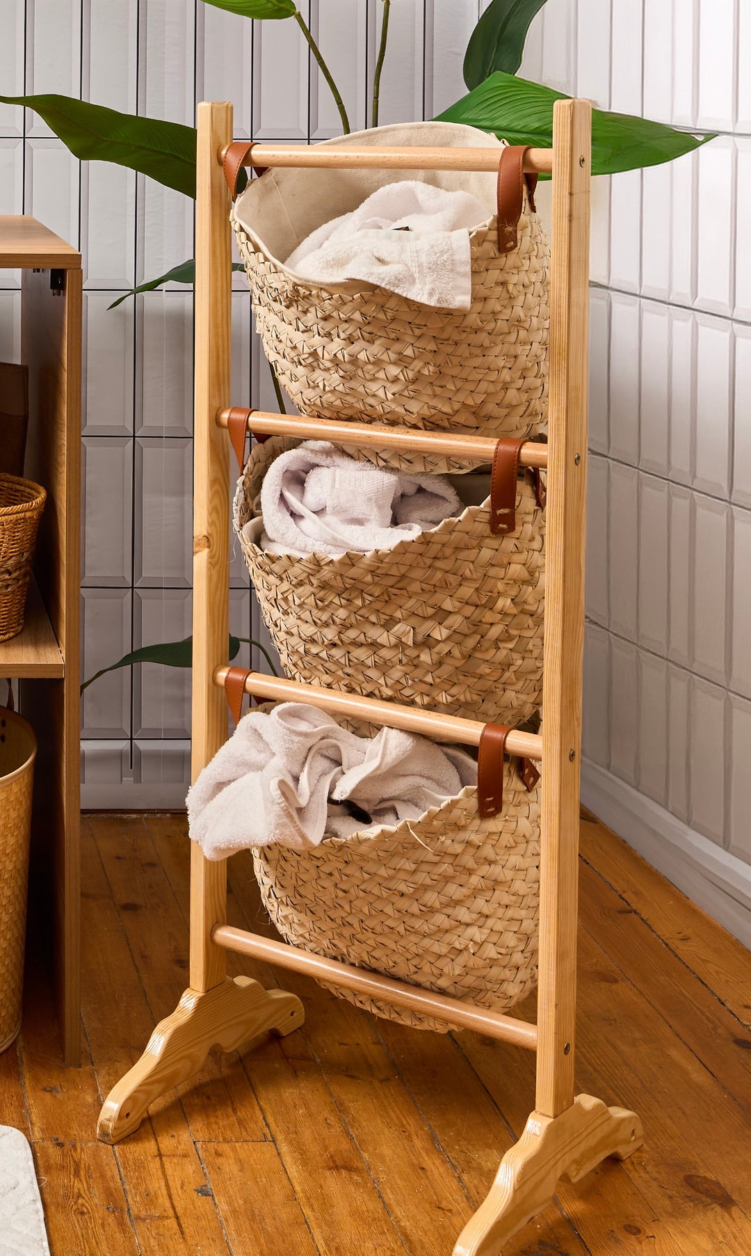 Palm Haven Organizer