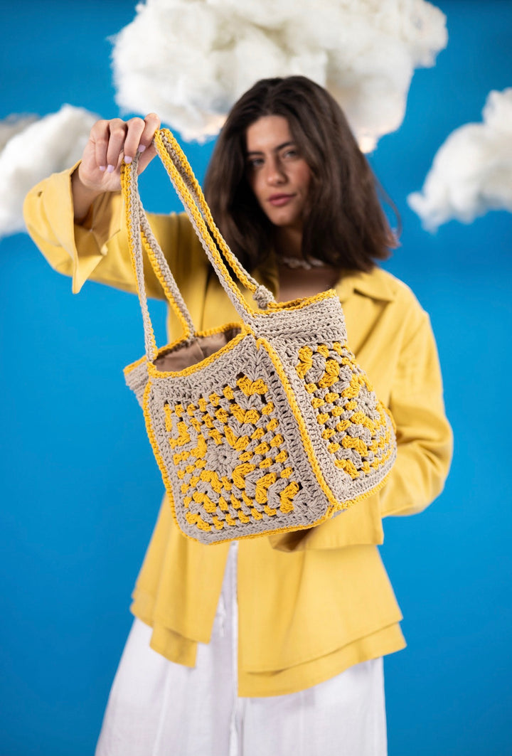Sunbeam crochet bag