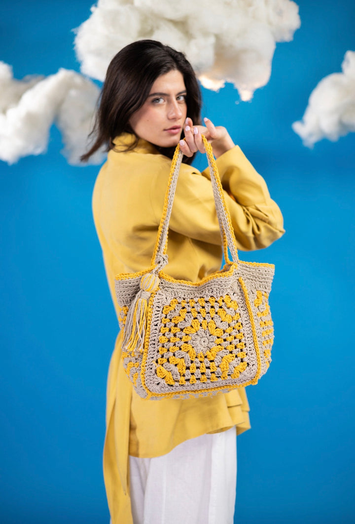 Sunbeam crochet bag