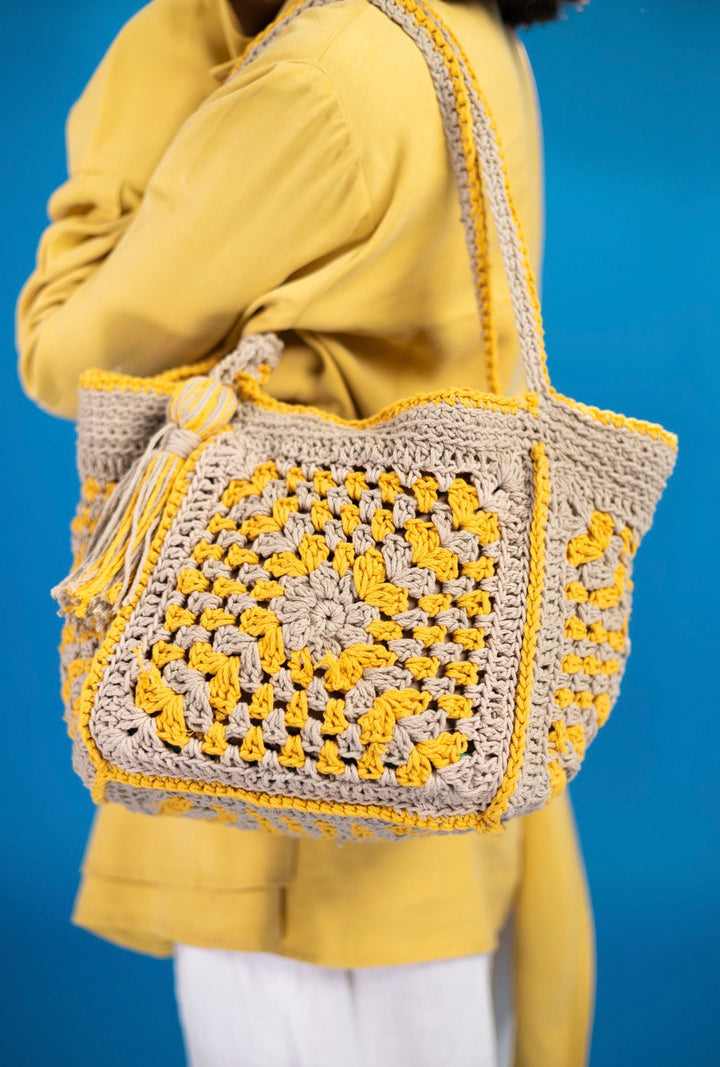 Sunbeam crochet bag
