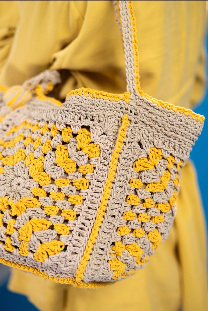Sunbeam crochet bag
