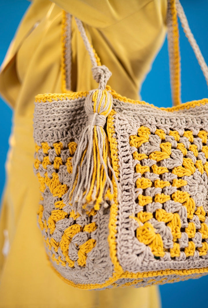 Sunbeam crochet bag
