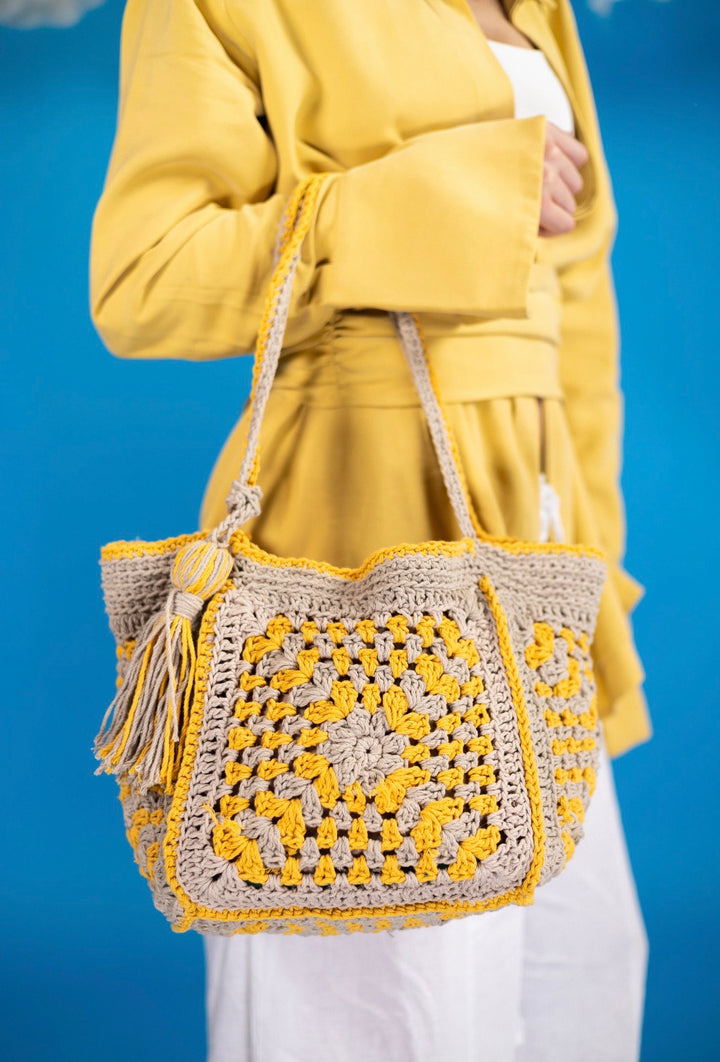Sunbeam crochet bag