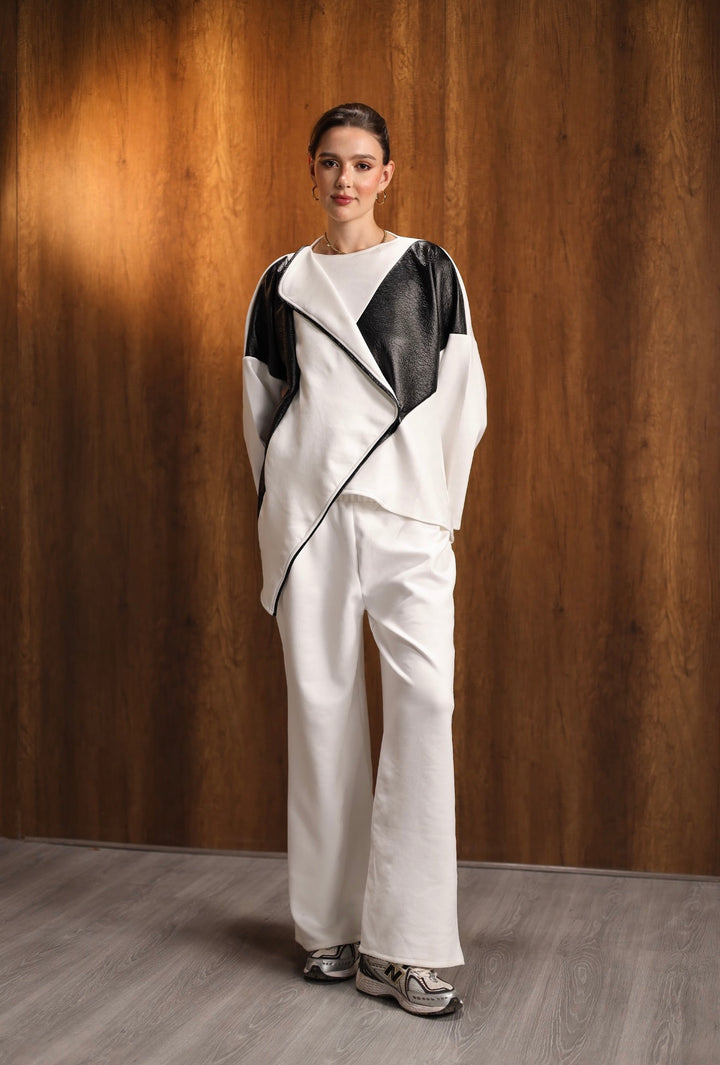 Monochrome wrap suit