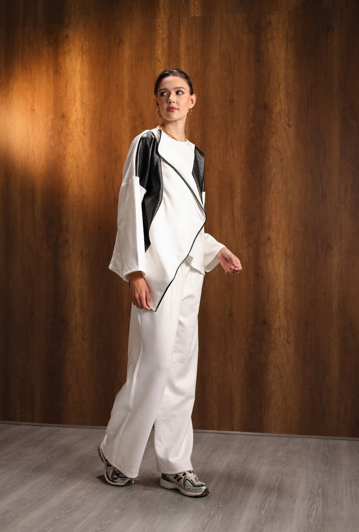 Monochrome wrap suit