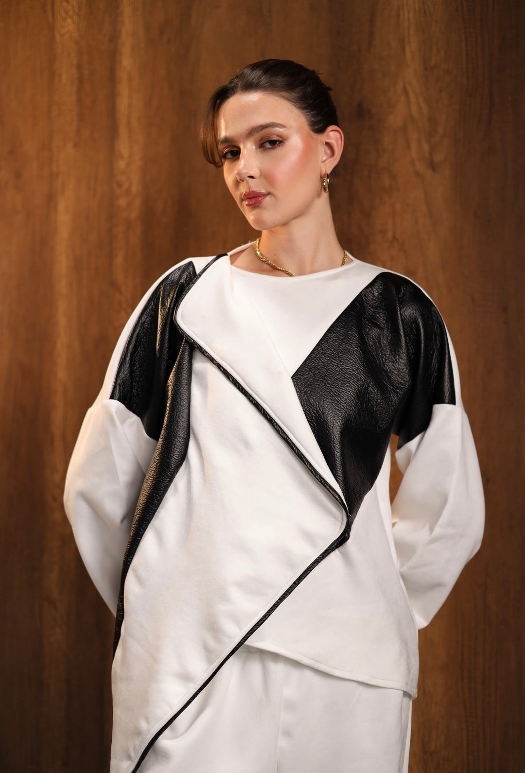Monochrome wrap suit