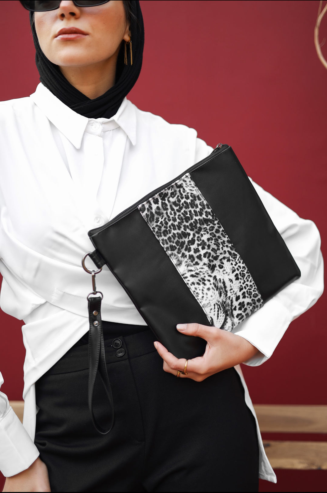 Black x white leopard clutch