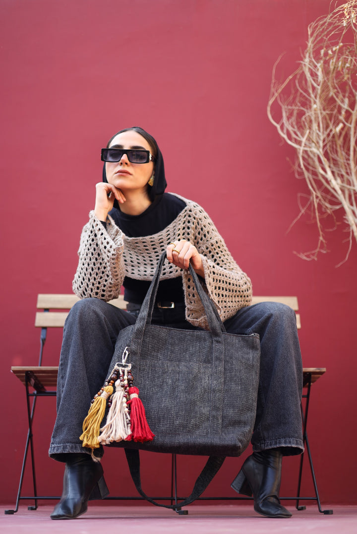 Casual denim bag with tassels beads