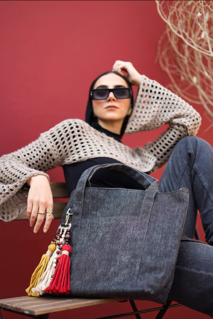 Casual denim bag with tassels beads