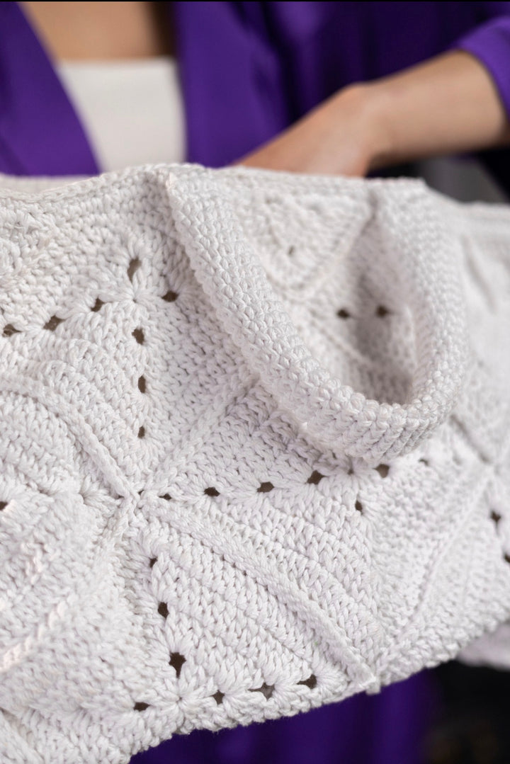 Moon knit bag