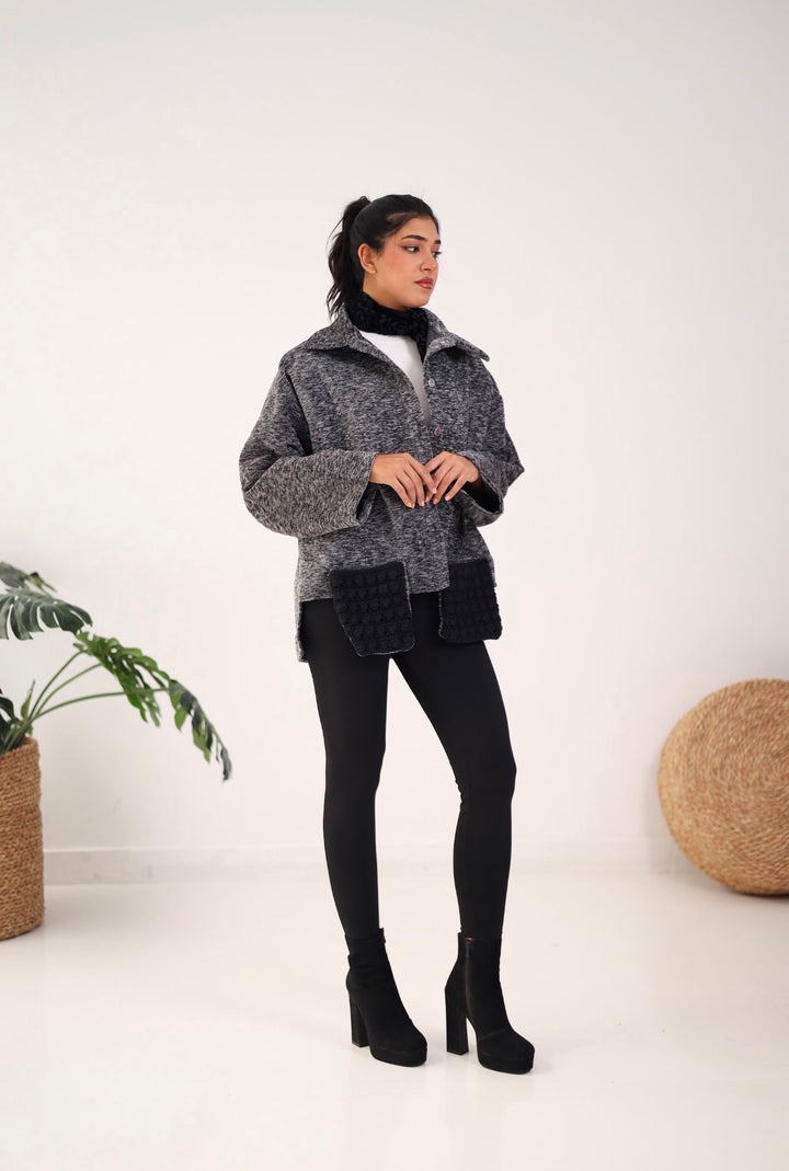 Black pocket x dark gray jacket