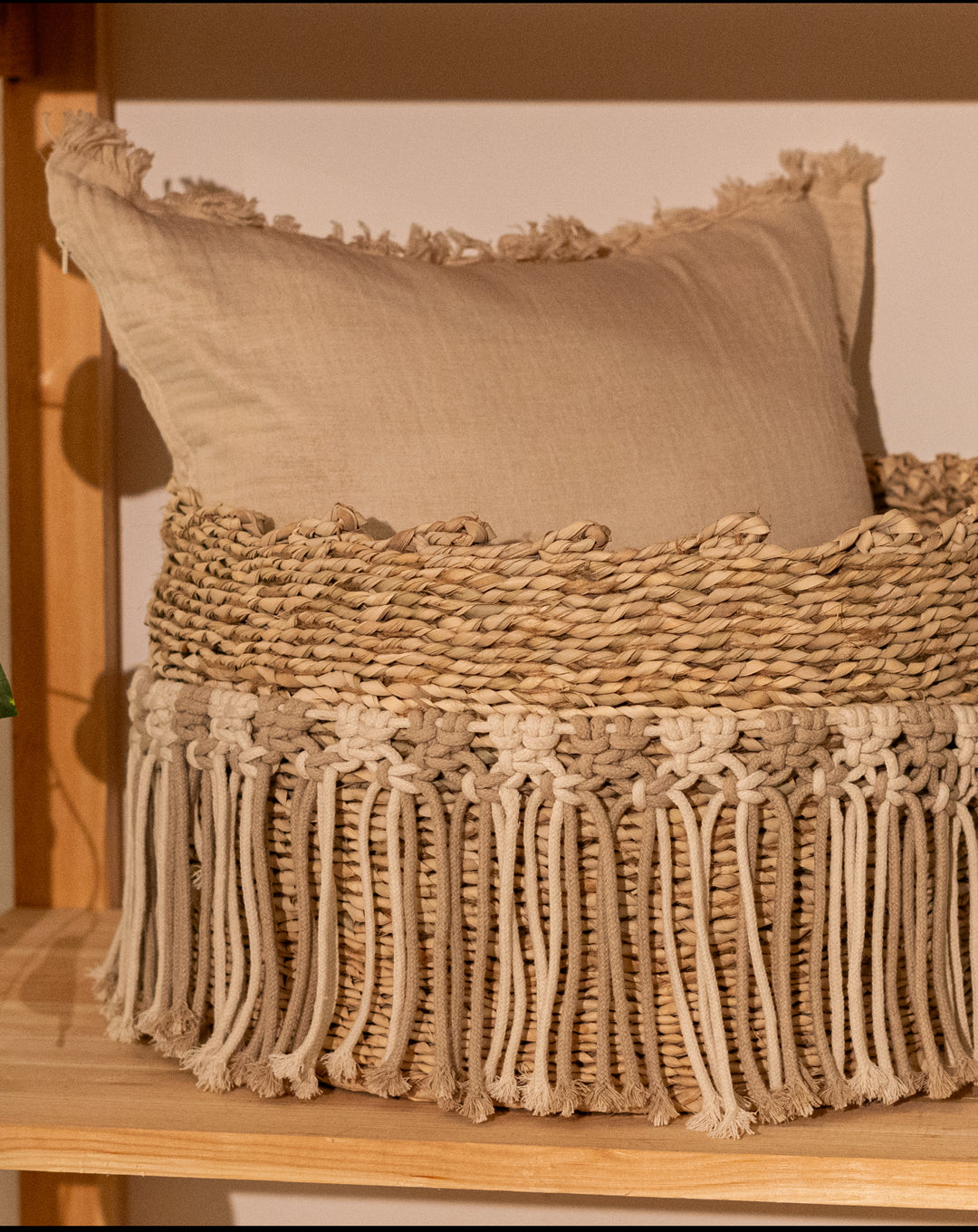 Round wicker basket