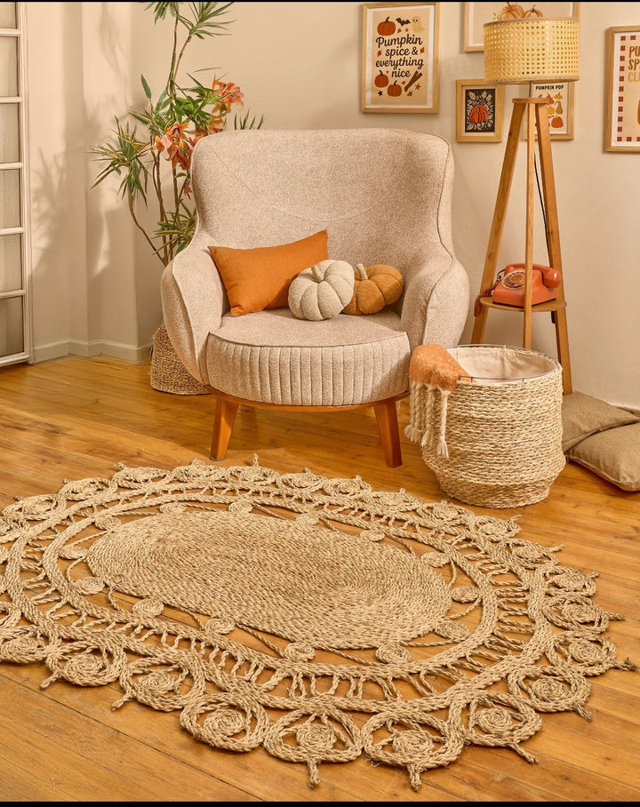 Wicker laundry basket