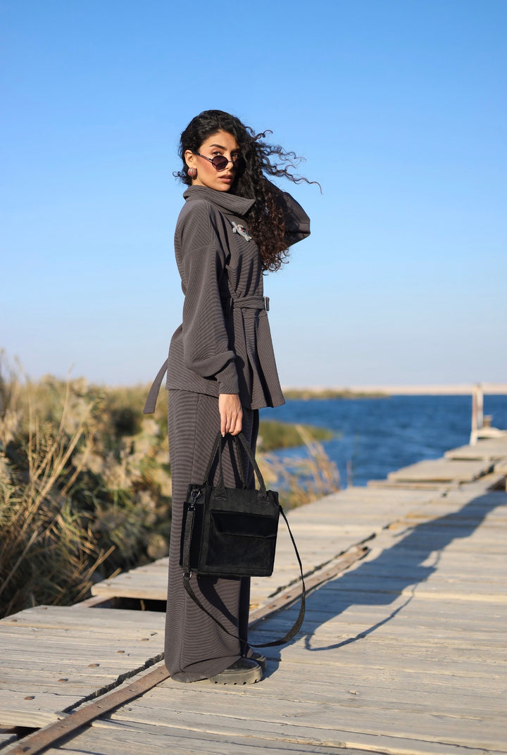 The Minimalist Black Tote