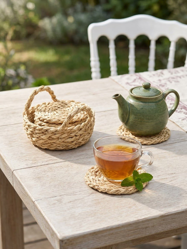 Set of 6 Wicker Coasters with Holder