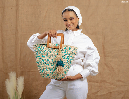 Wicker Bag Green And Beige Color With Sqaured Wooden Hand