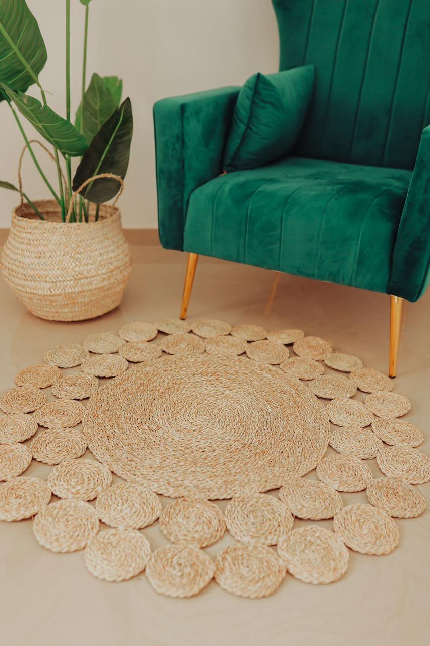 Handmade Wicker Sunflower Inspired Circle Rug 100 cm